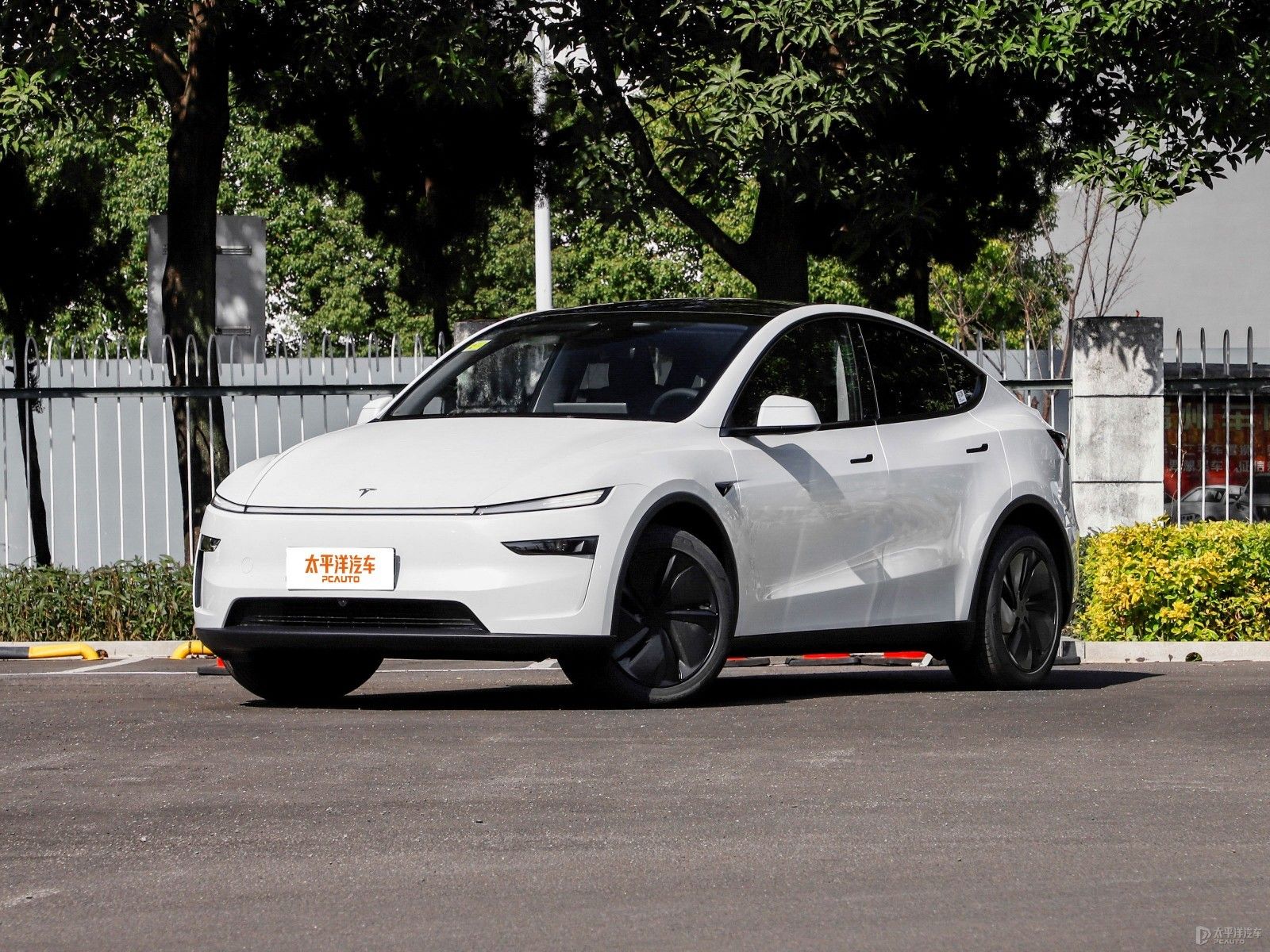 Tesla Model Y 2026